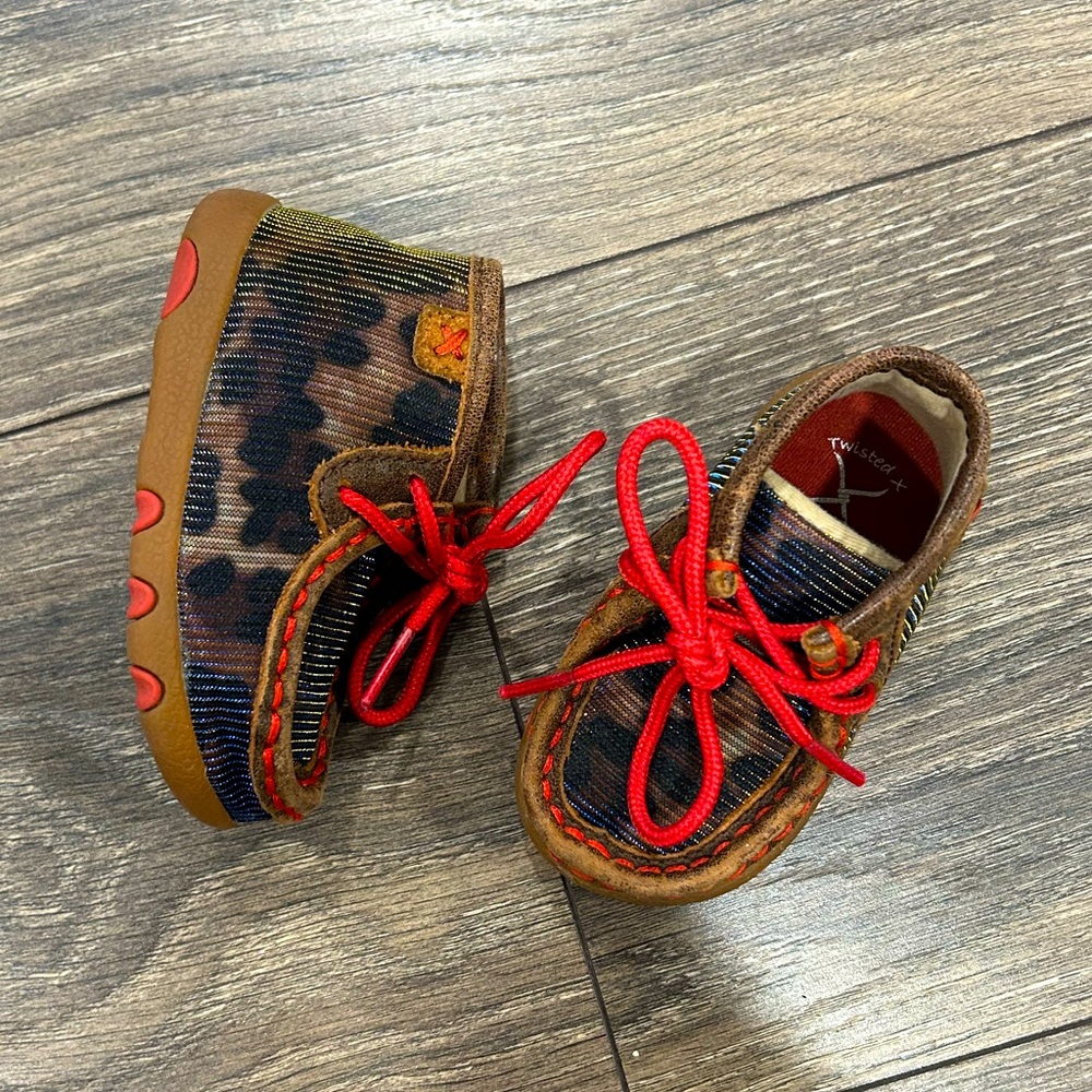 Twisted X Shiny Leopard Print Shoes